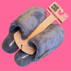Muk Luks Gray Wedge Woman Slippers
.